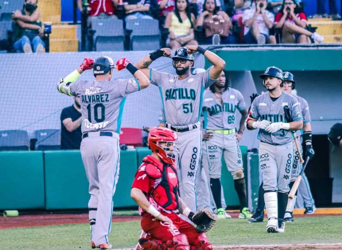 No pudo El Águila con casa llena; gana Saraperos 13-3 (+videos)