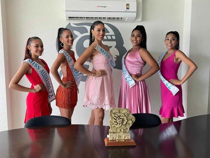 Comité de la organización Miss Mundo Alvarado visita periódico Imagen de Veracruz