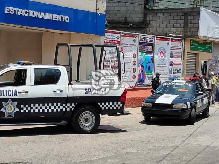 Desconocido dispara contra sujeto frente a centro comercial en Mendoza