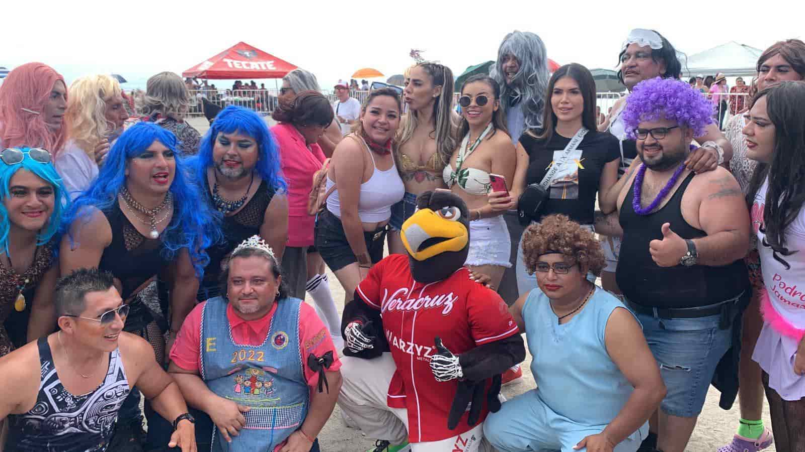 Regresó tradicional partido playero de Solteras vs Casadas previo al Carnaval