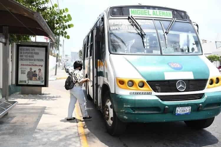 Indigente asalta camión en Veracruz porque no le dieron limosna