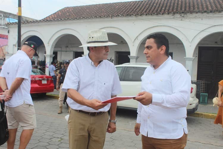 Recibe Tlacotalpan a embajadores y comandantes del Festival Velas Latinoamérica 2022