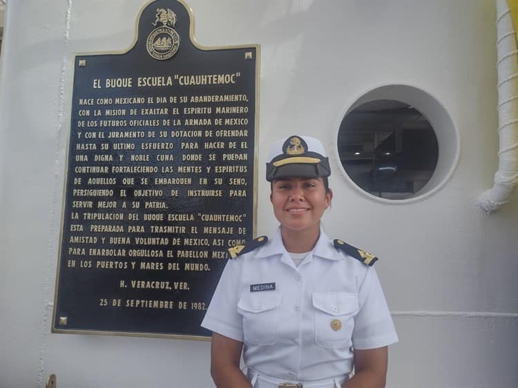 Natalia Medina, la estudiante que viaja invitada en el Buque Escuela Cuauhtémoc