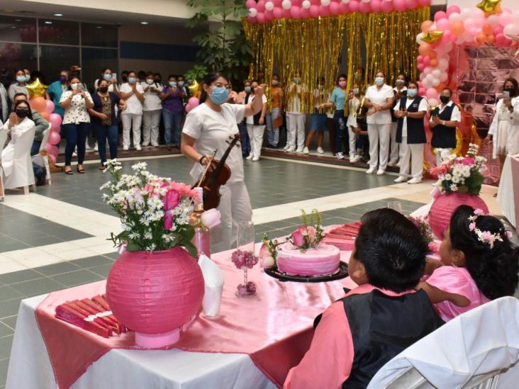 Desde el hospital sigue soñando y celebra sus XV años