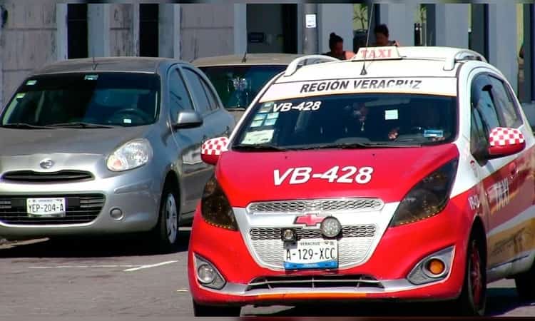 ¡Serán gratis! Taxistas darán servicio a turistas pasados de copas por Carnaval