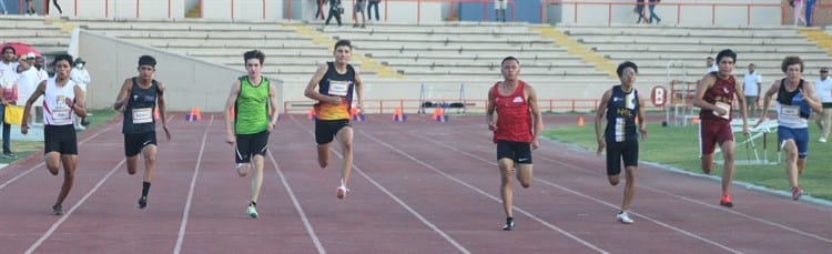 Da Cárdenas Rifka presea de plata a Veracruz en atletismo