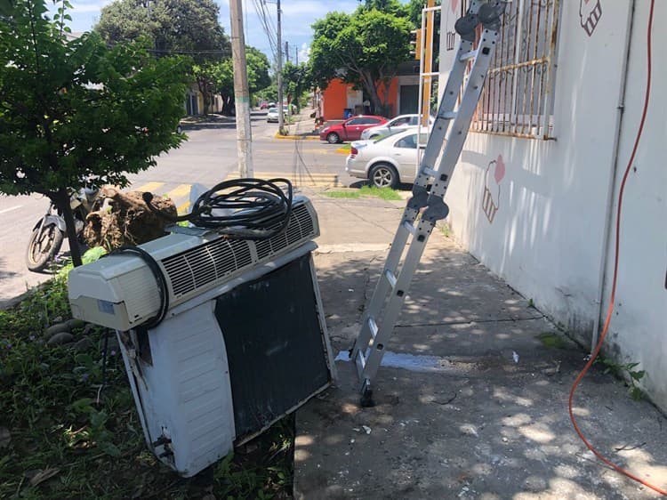 Roban instalación de tubería en panadería de Veracruz (+Video)