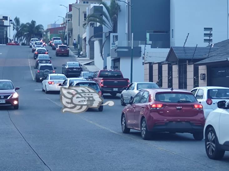 A la altura de Las Trancas, tráiler “desquicia” carretera tras sufrir accidente