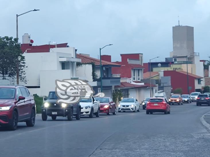 A la altura de Las Trancas, tráiler “desquicia” carretera tras sufrir accidente