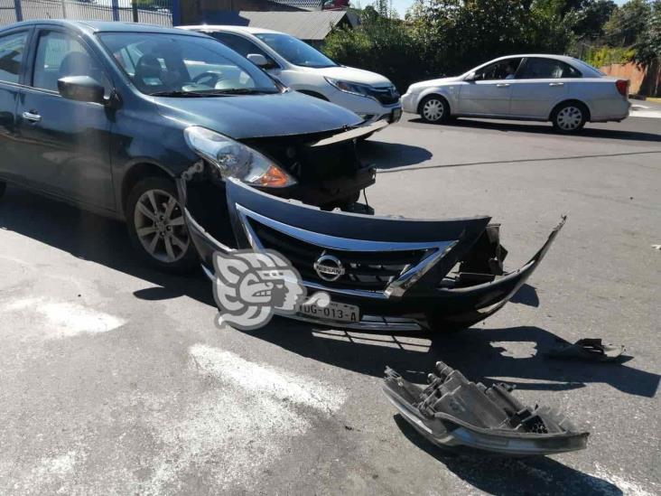 Choque entre tráiler y automóvil generó fuerte movilización policiaca en Orizaba