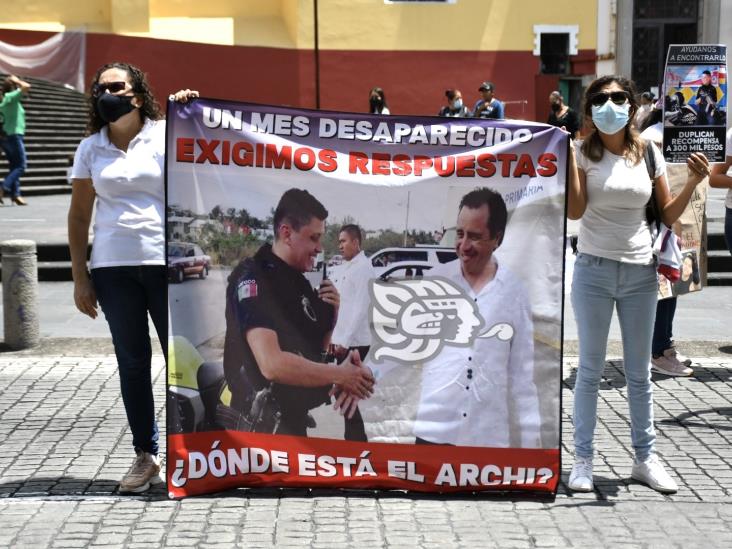 A un mes de su desaparición, exigen justicia por ‘El Archi’ en Xalapa