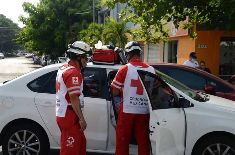 En Veracruz, se registra aparatoso accidente en la colonia Salvador Díaz Mirón