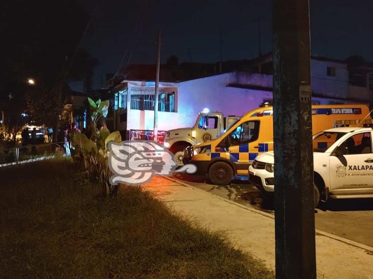 Hombre muere quemado tras prender fuego a su recámara, en Xalapa