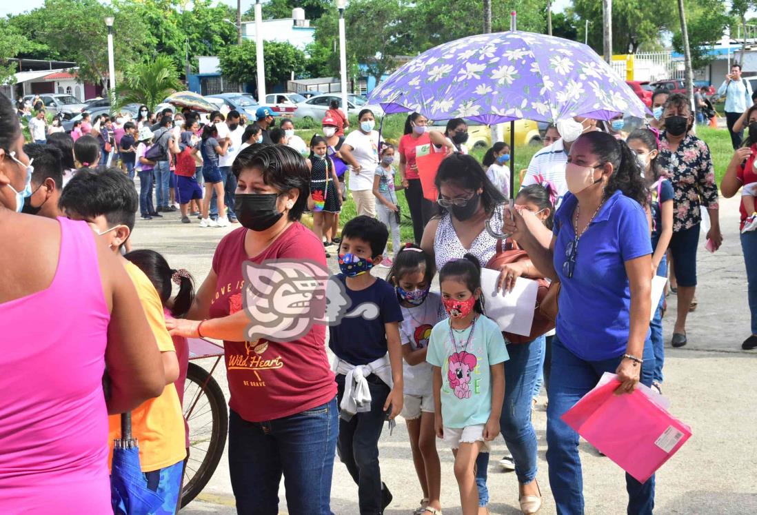 Fueron vacunados contra el Coronavirus más de 21 mil niños de Coatzacoalcos