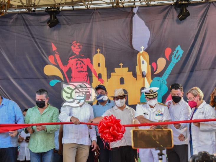 Arrancó la feria Cosoleacaque; en honor a la preciosa sangre de Cristo