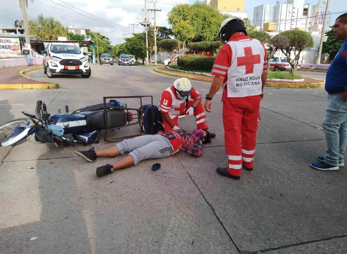 Mototortillero resultó lesionado en choque en la colonia Palma Sola