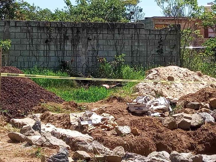 Hallan cadáver calcinado en obra en construcción de Pacho Nuevo