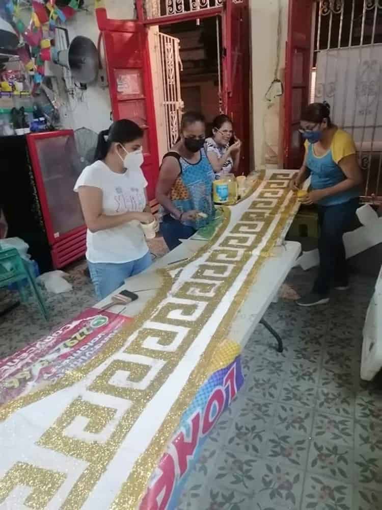 Ballet elaboró su propio carro alegórico para el Carnaval de Veracruz