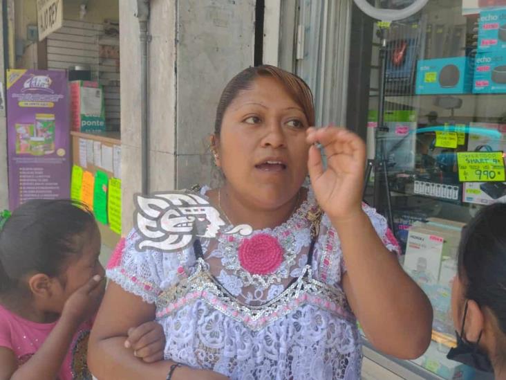 Sin avisar, inspector de Comercio en Orizaba “arrebata” mercancía a vendedora