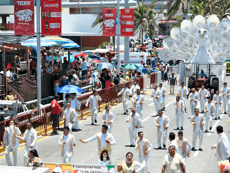 ¡Las rebajan! Bajan precios de gradas de Carnaval de Veracruz 2022 por baja afluencia