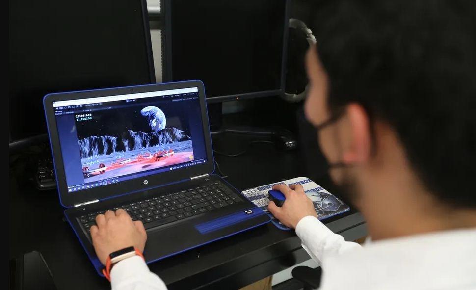 Prepara UNAM segunda misión lunar y satélite con inteligencia artificial