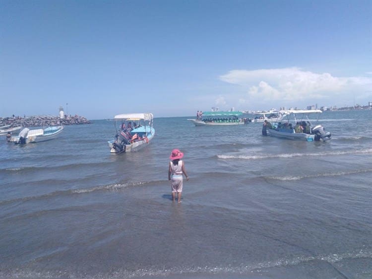 Repuntan un 80% los recorridos en lanchas a Cancuncito por Carnaval de Veracruz 2022