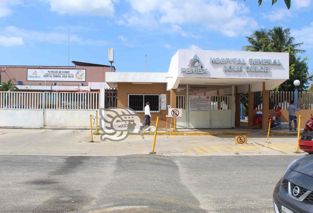 Solicitan abasto de medicamentos en hospital Pemex de Agua Dulce