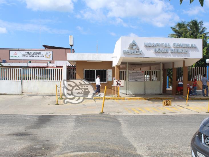 Solicitan abasto de medicamentos en hospital Pemex de Agua Dulce