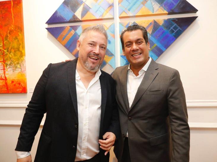 Inaugura Sergio Gutiérrez Luna exposición de su paisano veracruzano, Pedro Trueba