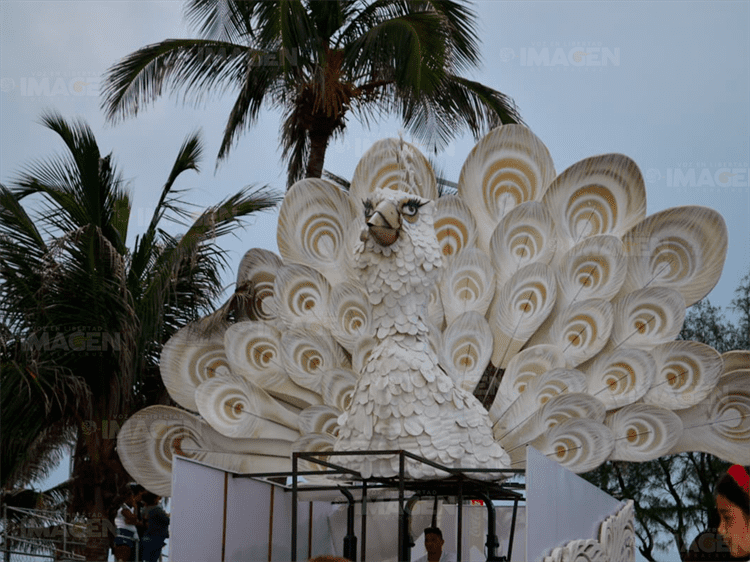 Inicia el cuarto desfile del Carnaval de Veracruz 2022(+video)