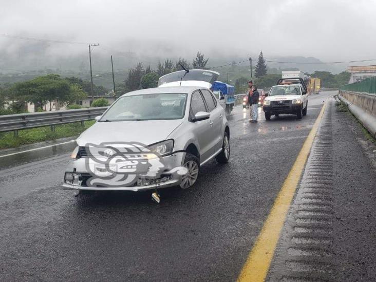 Lluvia ocasiona cinco accidentes automovilísticos en la autopista Puebla-Córdoba