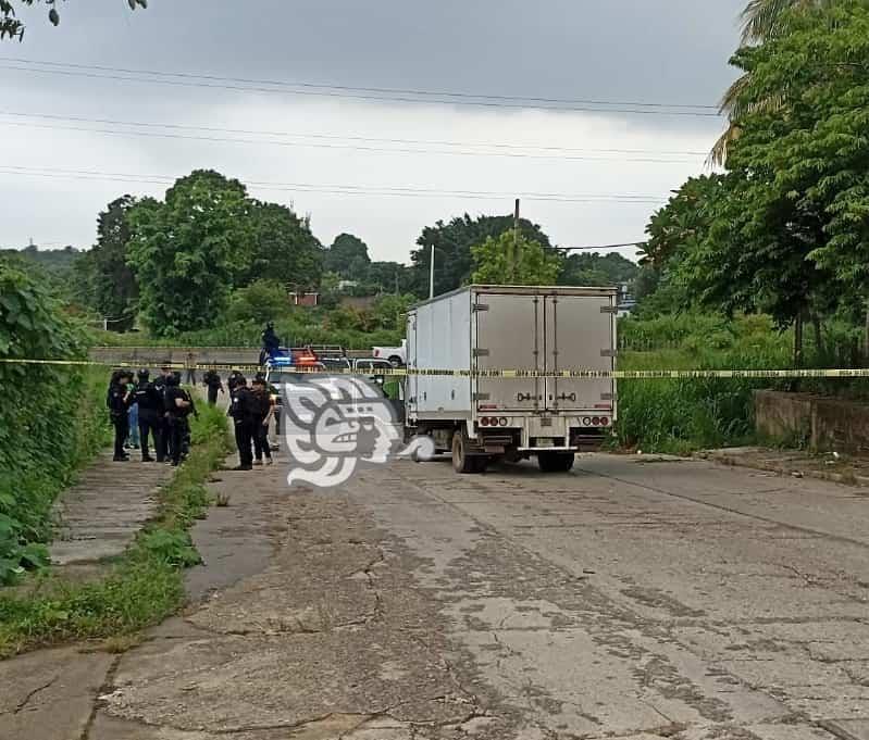 Balean a transportista durante violento atraco en Cosoleacaque