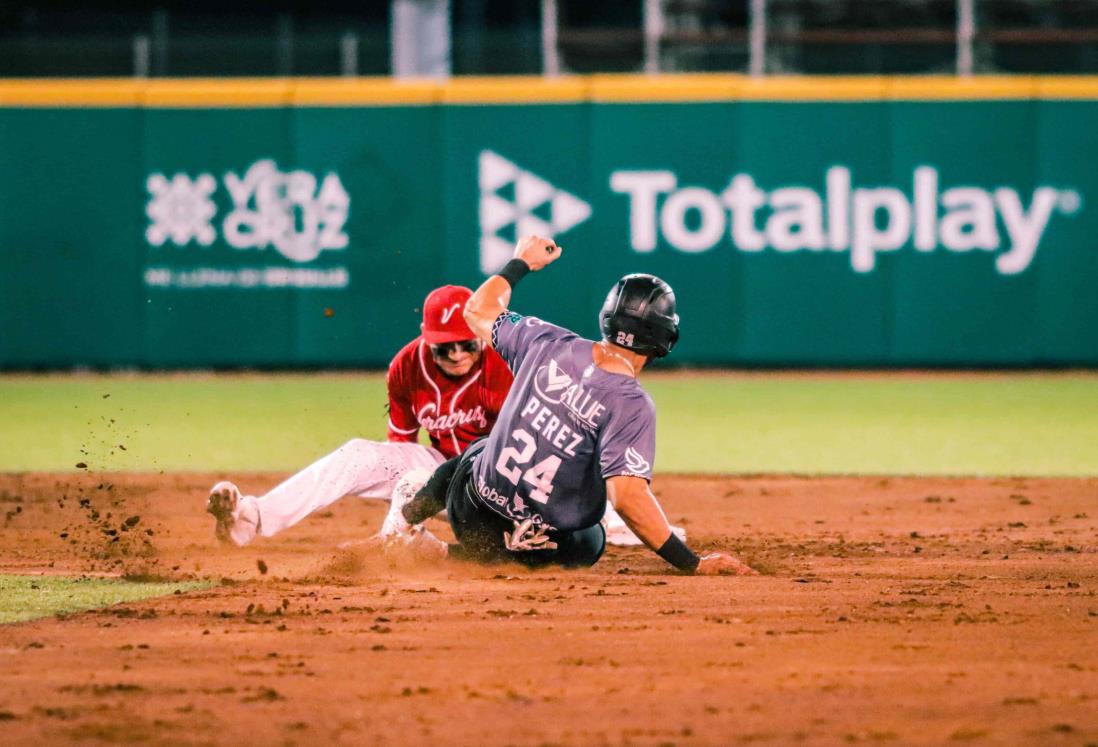 El Águila de Veracruz vence a los Mariachis de Guadalajara en el Beto Ávila