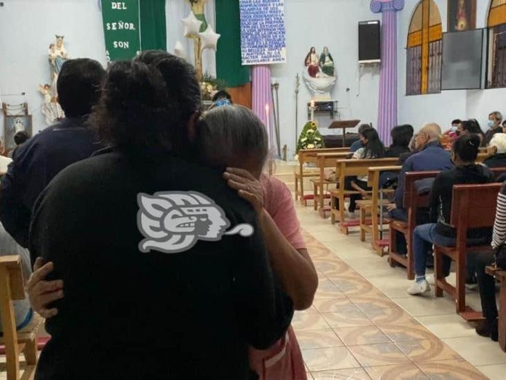 Entre lágrimas y aplausos, despiden a Alan, menor asesinado en Orizaba