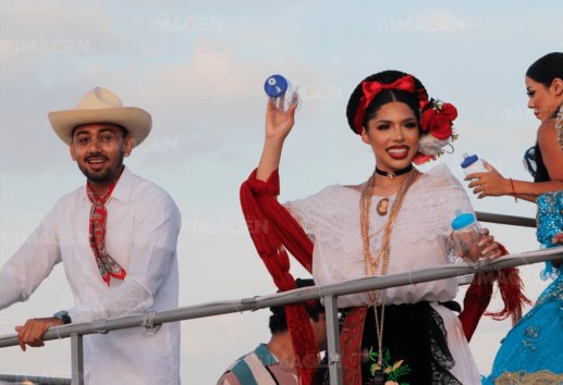Inicia quinto y último desfile del Carnaval de Veracruz 2022(+video)