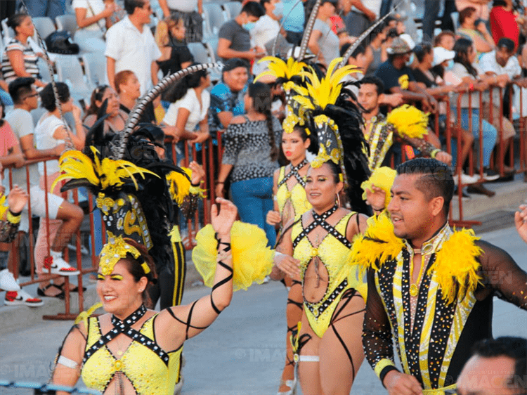 Inicia quinto y último desfile del Carnaval de Veracruz 2022(+video)