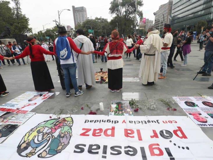 Grupos de católicos marchan en la CDMX; piden alto a la violencia