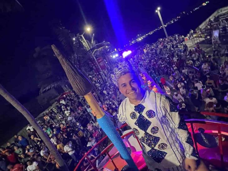 Javi Toys desfila con gran éxito en el Carnaval de Veracruz