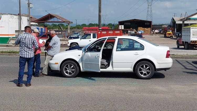 Asaltan con violencia a comerciante sobre carretera a Martínez de la Torre