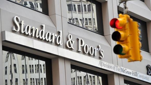 S&P mejora perspectiva de México de negativa a estable