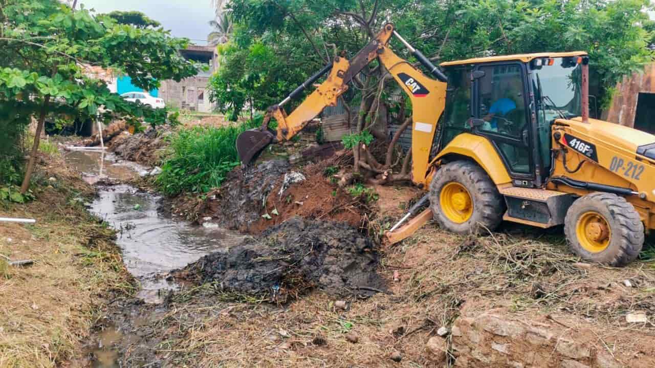 Programa de desazolve beneficia a 15 mil habitantes de Coatzacoalcos