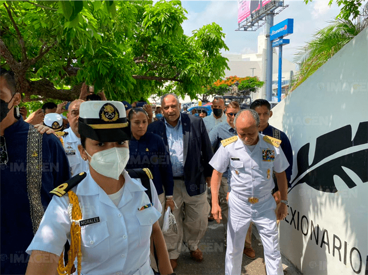 Apoyaremos a la Marina mexicana: Carlos del Toro durante visita a Veracruz (+Video)