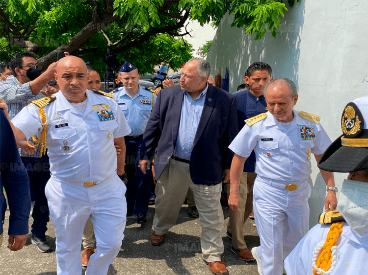 Apoyaremos a la Marina mexicana: Carlos del Toro durante visita a Veracruz (+Video)