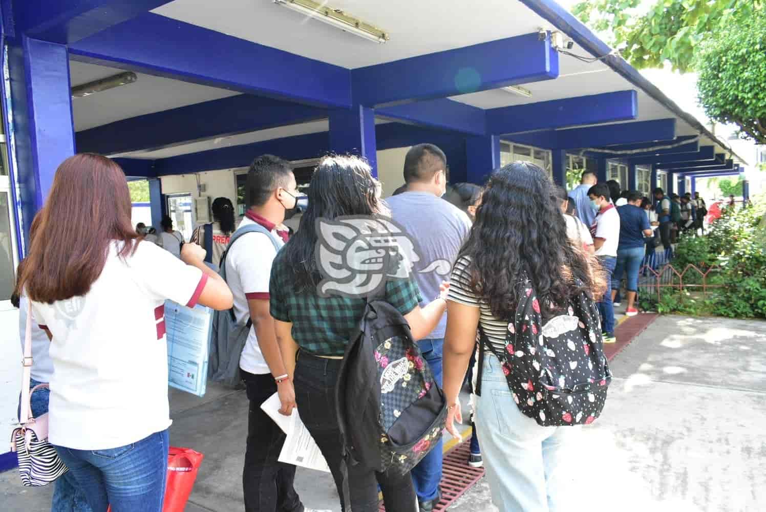(+Video) Realizan exámenes de admisión en CBTIS 85