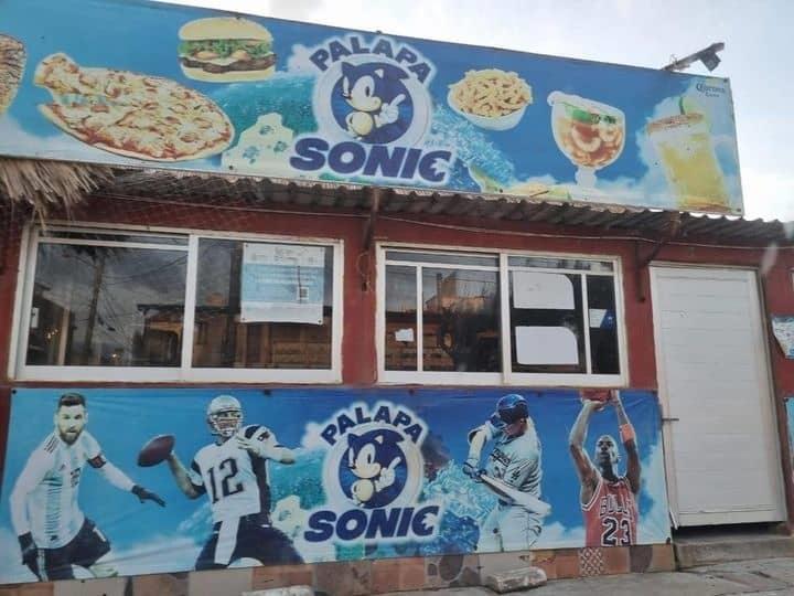 Tras amenazas y agresión a empleado, cierran la palapa Sonic en Coatzacoalcos