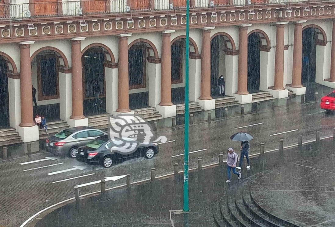 Ondas tropicales 20 y 21 mantendrán las lluvias en Veracruz