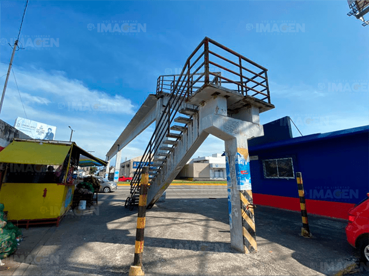 Puente de Rafael Cuervo en Veracruz, un riesgo latente