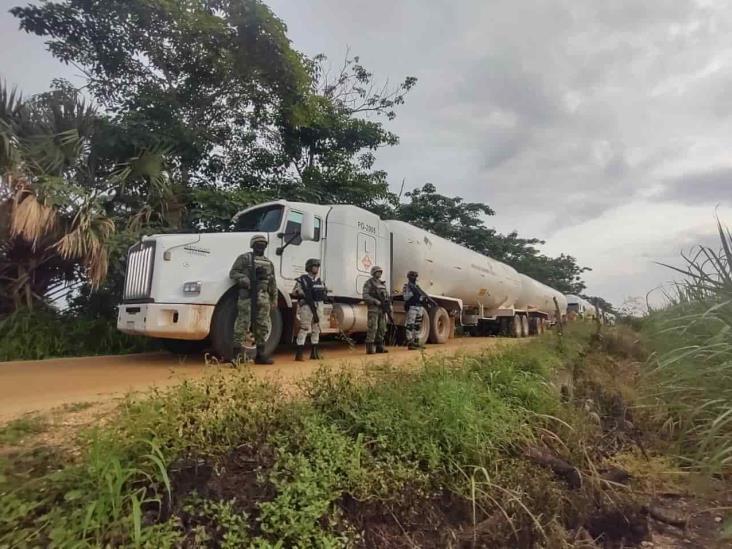 Aseguran 7 pipas usadas para el robo de gas en Chacaltianguis