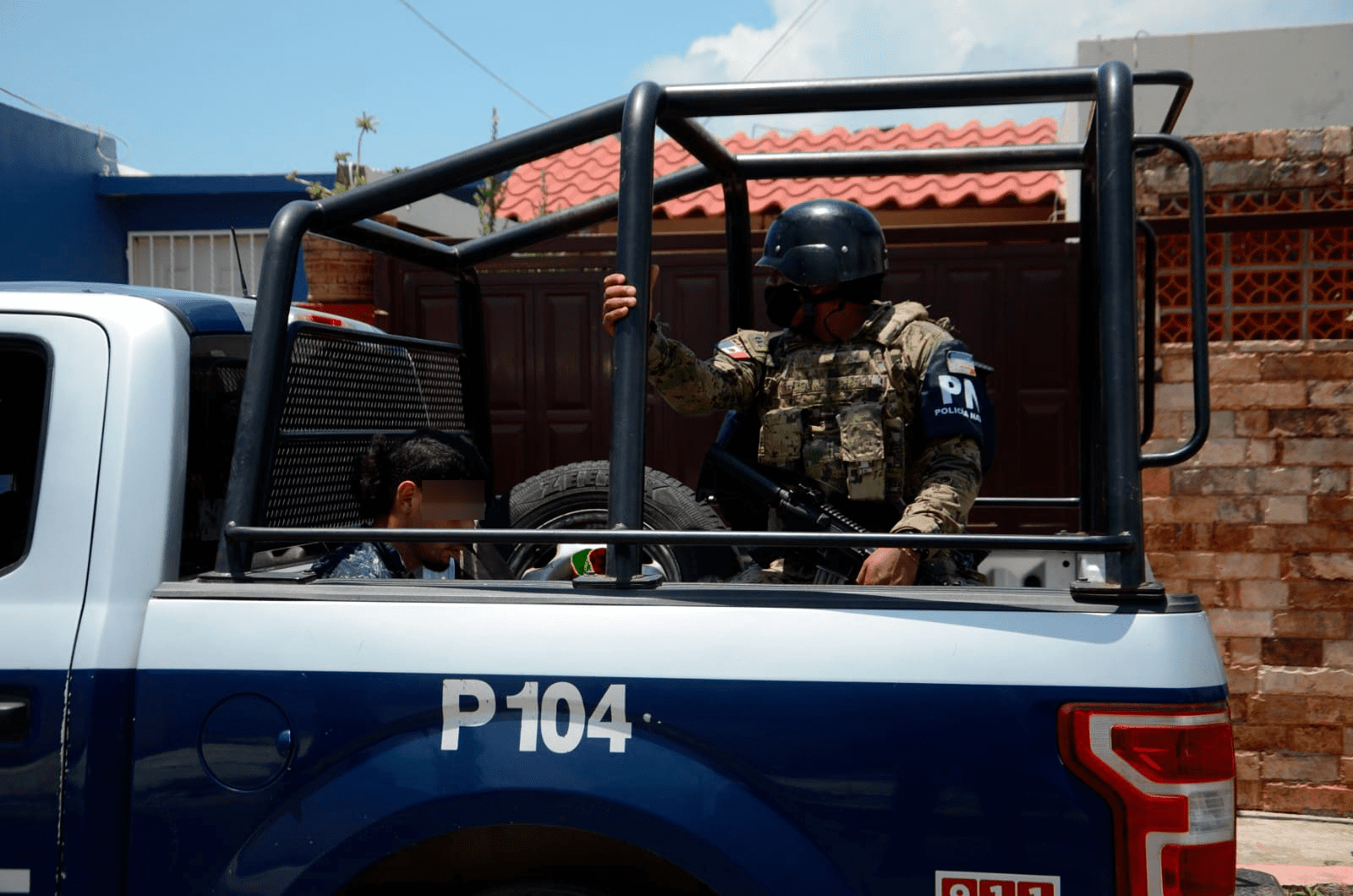 Vecinos capturan a presunto ladrón que estaba escondido en una vivienda en el Coyol