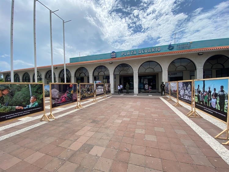 Exhiben en Plaza Acuario exposición fotográfica de la Sedena